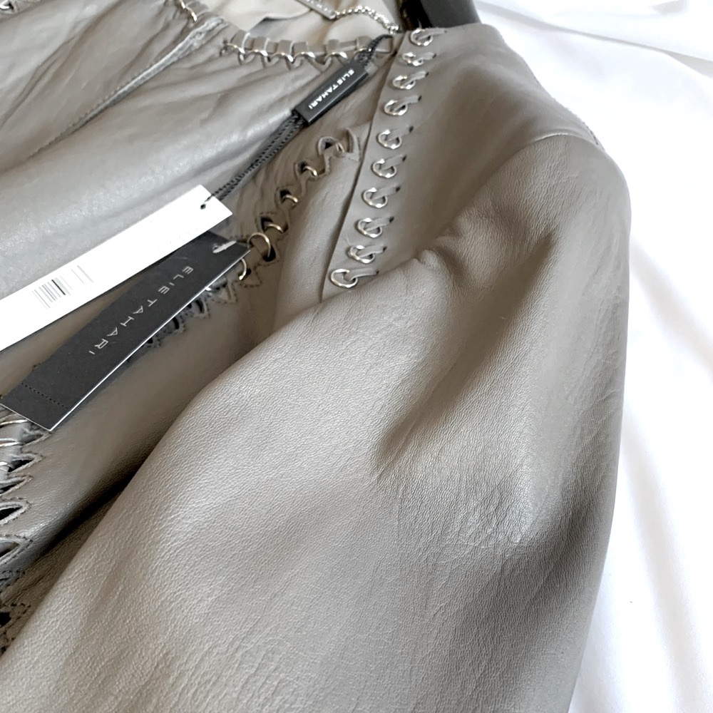 👽 Tahari 👽Veeda Stitch Embellished Leather Coat - Picture 5 of 9